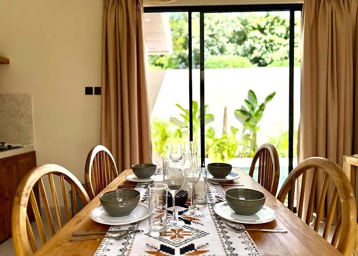 House Of Rakiki - 2 Bedrooms Private In Close To - Small Construction Next Door