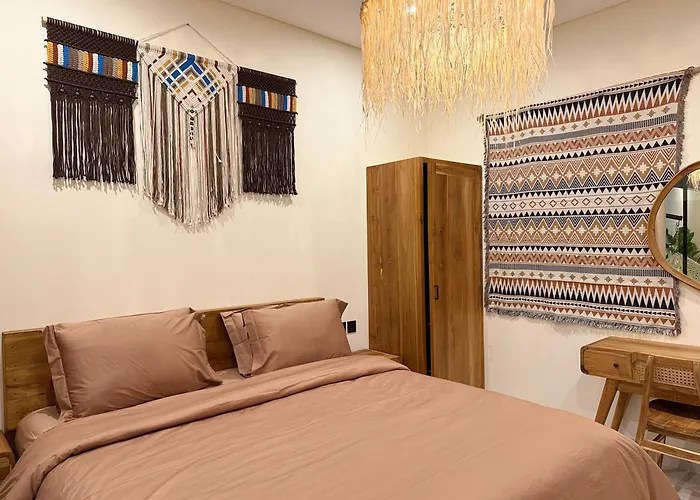 Villa House Of Rakiki - 2 Bedrooms Private In Close To - Small Construction Next Door Legian (Bali)