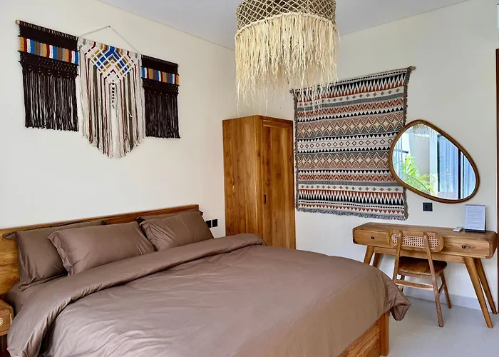 Villa House Of Rakiki - 2 Bedrooms Private In Close To - Small Construction Next Door *