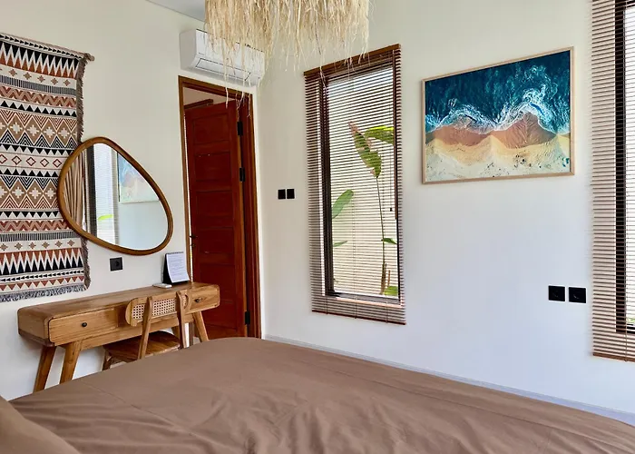House Of Rakiki - 2 Bedrooms Private In Close To - Small Construction Next Door Villa